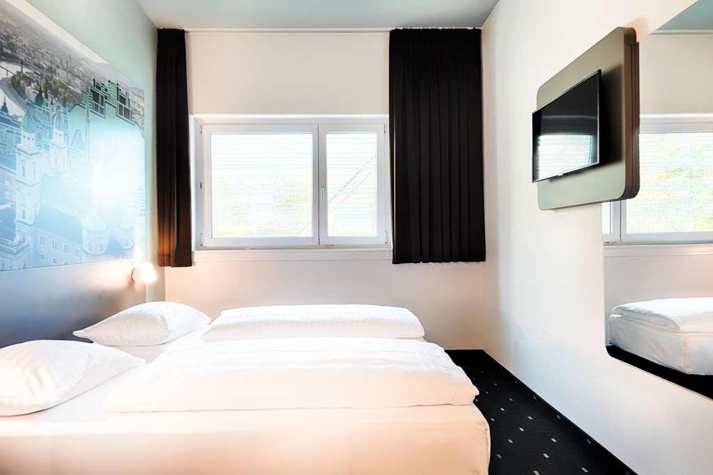 B&B Hotel Salzburg-Nord Quarto foto