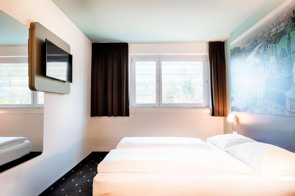 B&B Hotel Salzburg-Nord Quarto foto